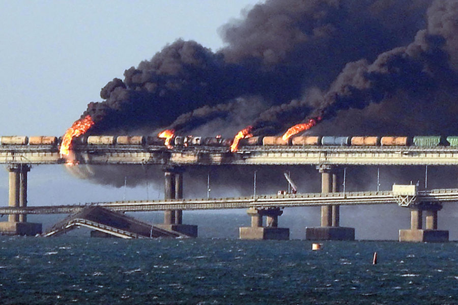 Crimean+Bridge+Explosion+a+Huge+Blow+to+Russia