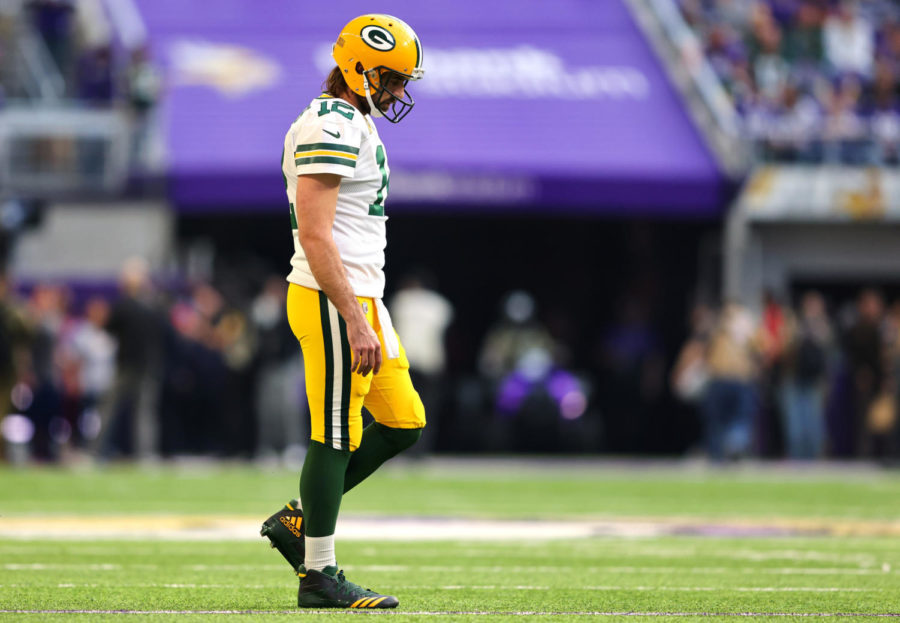 MINNEAPOLIS, MINNESOTA - NOVEMBER 21: Aaron Rodgers #12 of the Green Bay Packers reacts against the Minnesota Vikings in the first half at U.S. Bank Stadium on November 21, 2021 in Minneapolis, Minnesota. (Photo by Adam Bettcher/Getty Images)