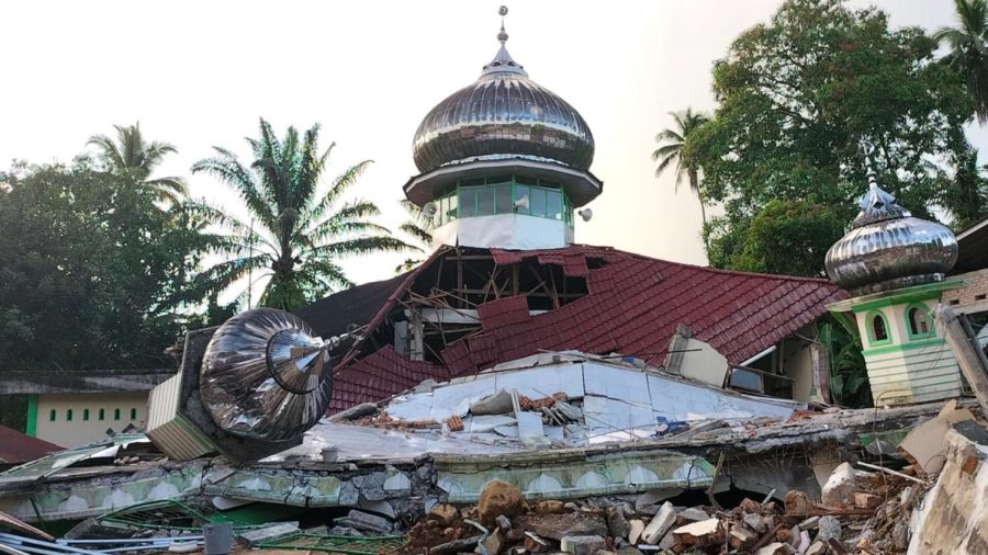 Deadly+Earthquakes+Strike+Indonesia