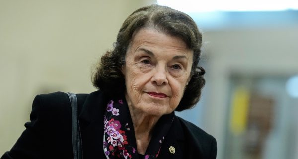 WASHINGTON, DC - SEPTEMBER 12: Sen. Dianne Feinstein (D-CA) walks through the Senate Subway on her way to a vote at the U.S. Capitol September 12, 2022 in Washington, DC. As lawmakers return to Washington this week, Congress has until September 30 to pass to a continuing resolution to fund the government and avert a government shutdown.  (Photo by Drew Angerer/Getty Images)